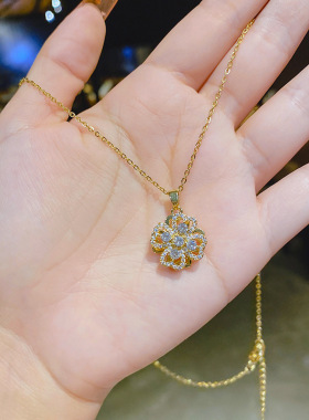 【真金电镀】微镶气质四瓣花项链女锁骨链2021网红新品好搭饰品女