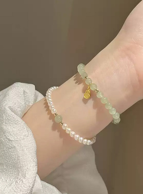 仿和田玉福牌珍珠手链女轻奢小众精致手串法式复古高级感百搭手饰