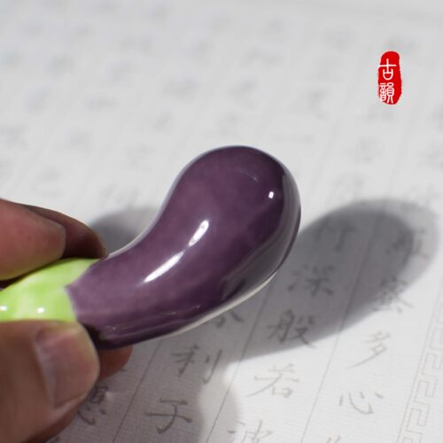 创意茄子陶瓷笔搁蔬菜可爱毛笔笔架山子文房绘画搁笔器笔托筷子搁 - 图1