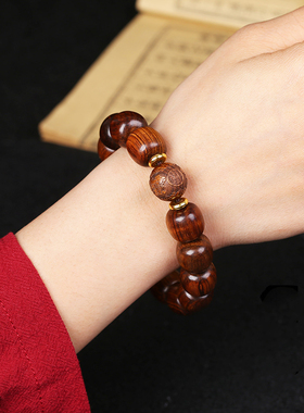 黄花梨木手串兔年貔貅