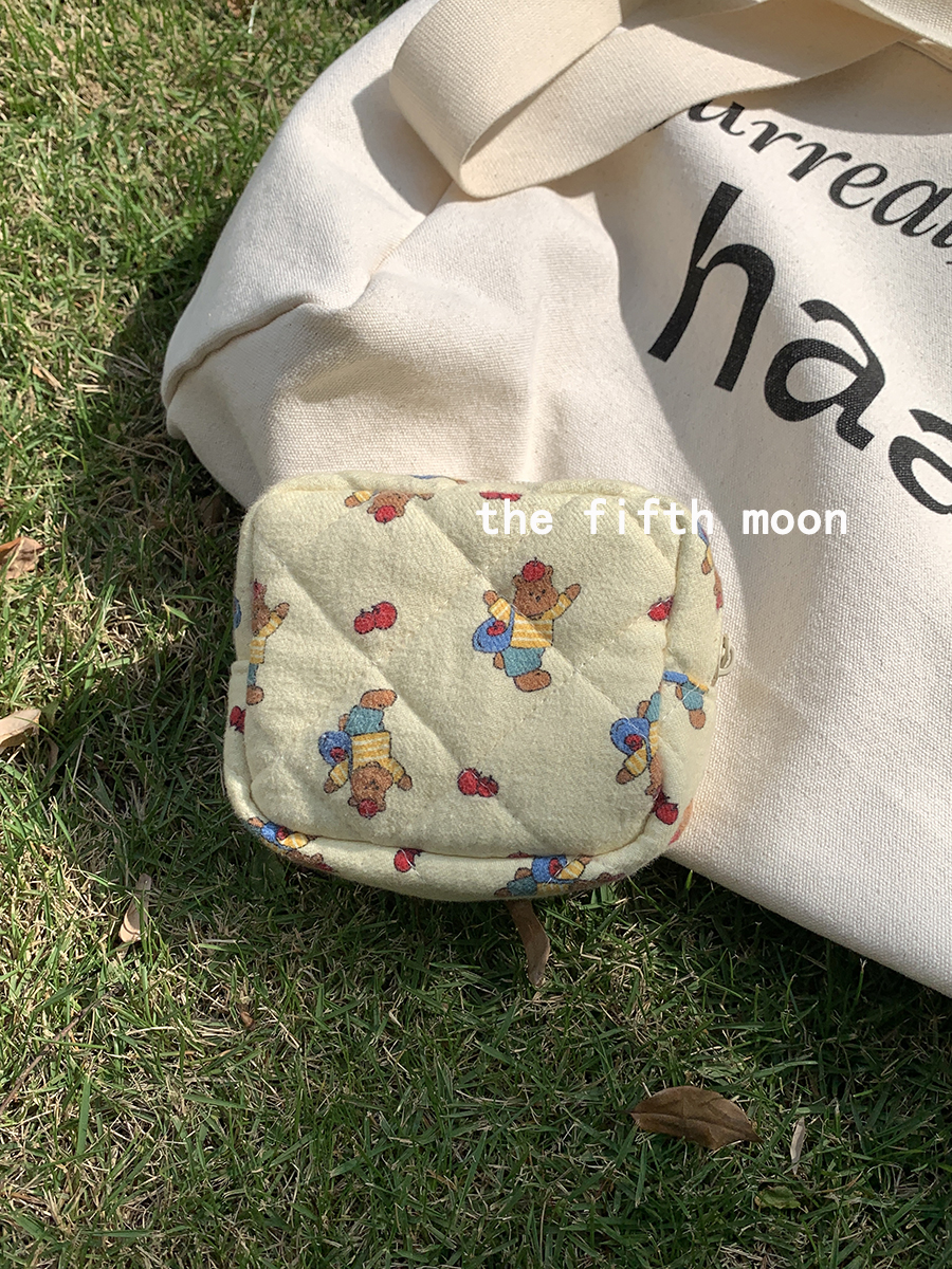 thefifthmoon可爱卡通小熊绗缝棉质零钱包口红包耳机包收纳包