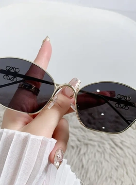 茶色墨镜女金属菱形大框高级感ins2024款太阳镜防紫外线大框显瘦