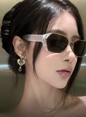 猫眼小冰块高级感老钱风墨镜女款显瘦防晒防紫外线太阳镜配近视潮