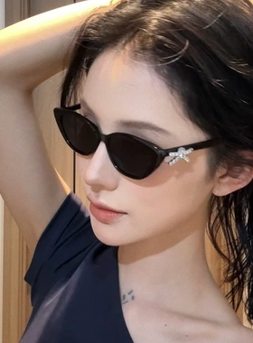 高级感韩版猫眼黑框镶钻蝴蝶结墨镜方圆脸显瘦女潮防紫外线墨镜潮