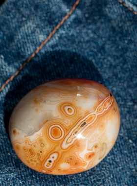 玛瑙奇缘男玛瑙飘花手把件原石