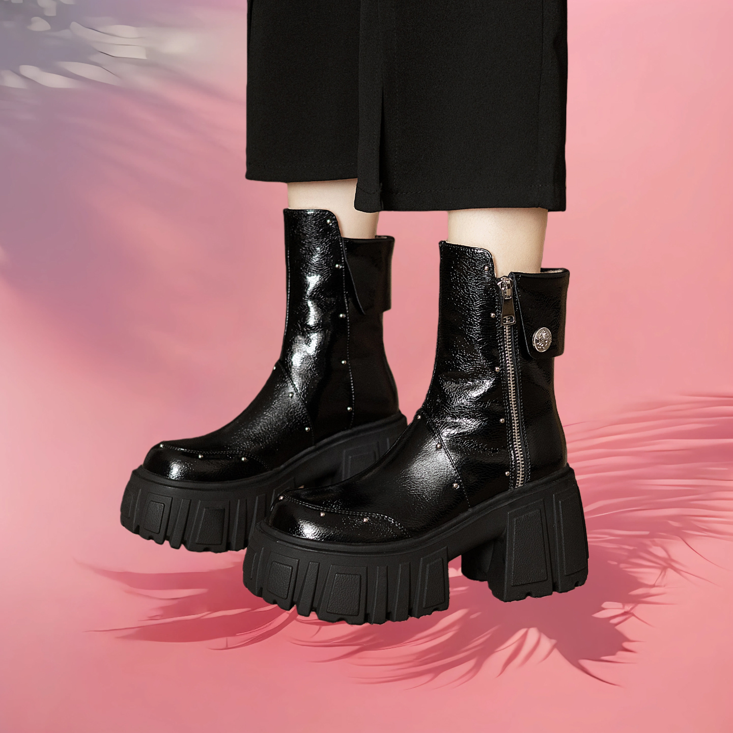 厚底休闲加绒马丁靴女2025冬季新款铆钉骑士靴真皮高跟短靴子粗跟 - 图2