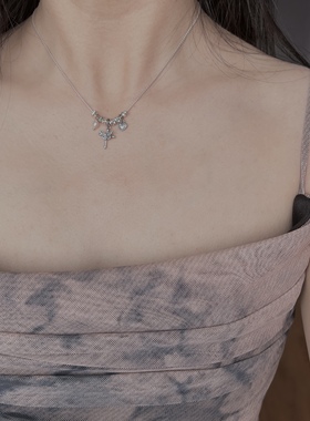 十字架蝴蝶项链南西Handmade女