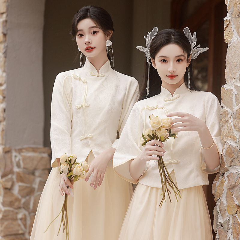 伴娘服新中式女2024复古中国风香槟色姐妹礼服表演裙日常可穿夏季