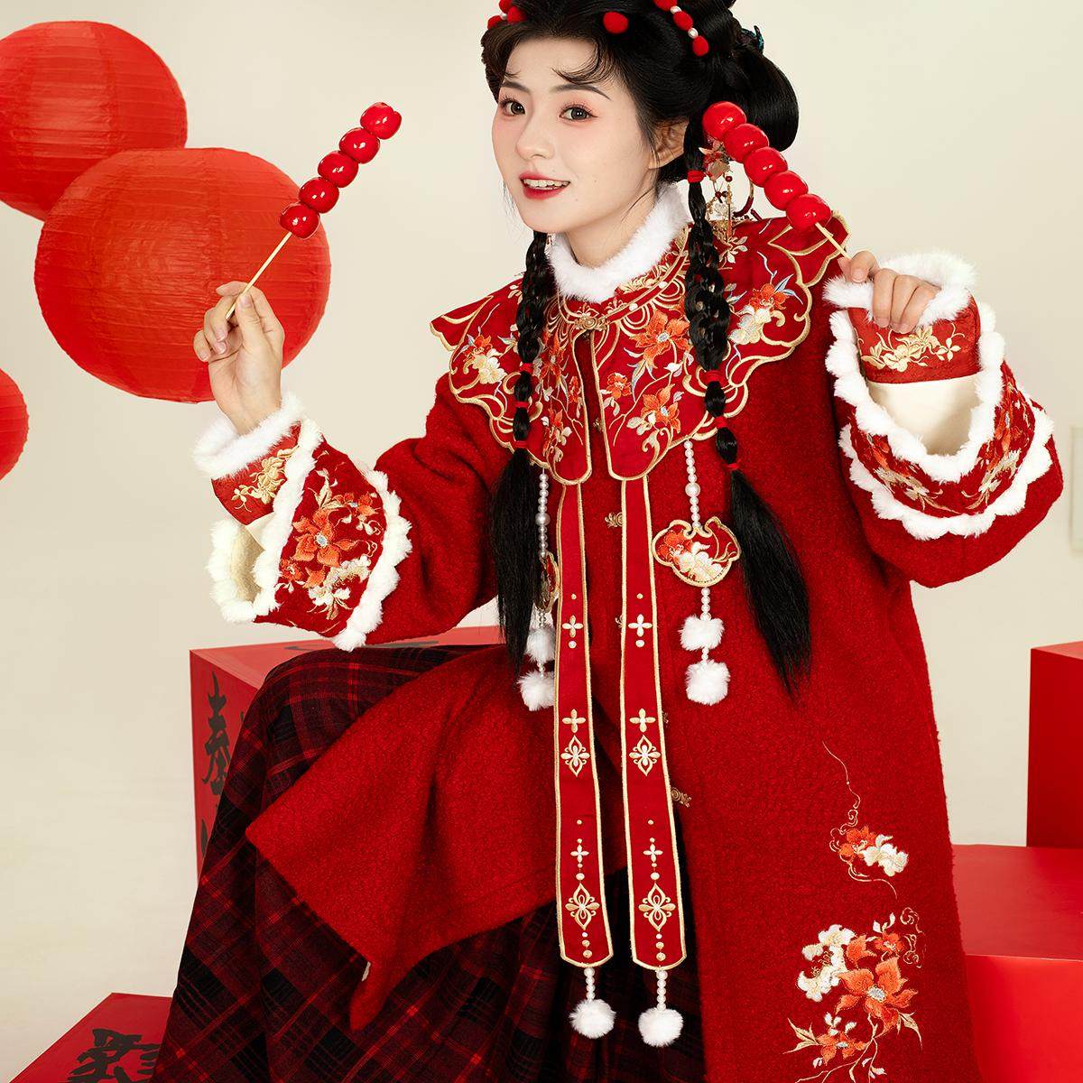 迷仙纪2024新款汉服女毛呢圆领披袄大衣冬季国风日常新年战袍拜年,淘宝优惠券,粉丝福利购,淘宝优惠卷