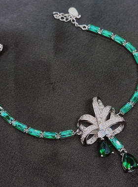 高级感轻奢满耳环蝴蝶结项链