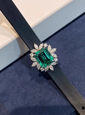 气质祖母绿吊坠手链两戴