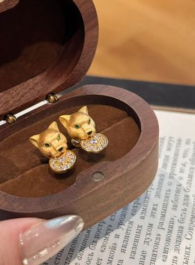 Young法式复古金钱豹流苏吊坠女拉丝戒指镶钻铜钱手链猎豹套装女