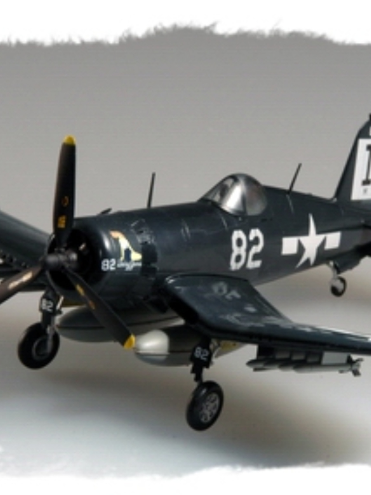 〖HY〗HOBBYBOSS小号手80217拼装模型美国F4U-1D海盗战斗机1/72-图2