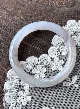 紫玛瑙手镯 天然烟紫玛瑙手镯 天然色