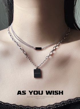 双层黑色字母方牌项链