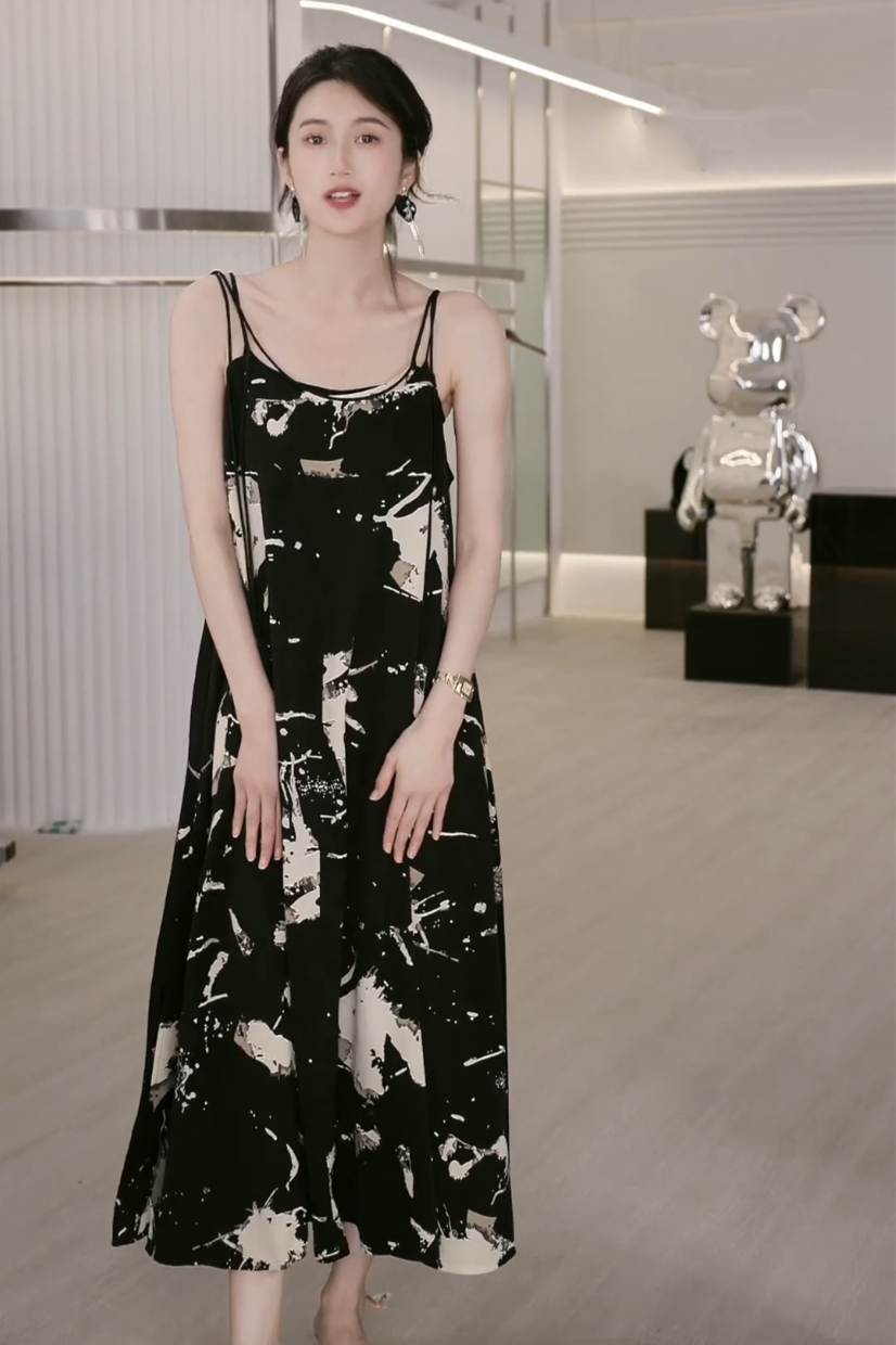 高级感定制碎花无袖吊带连衣裙女2026夏季新款性感显瘦印花长裙子
