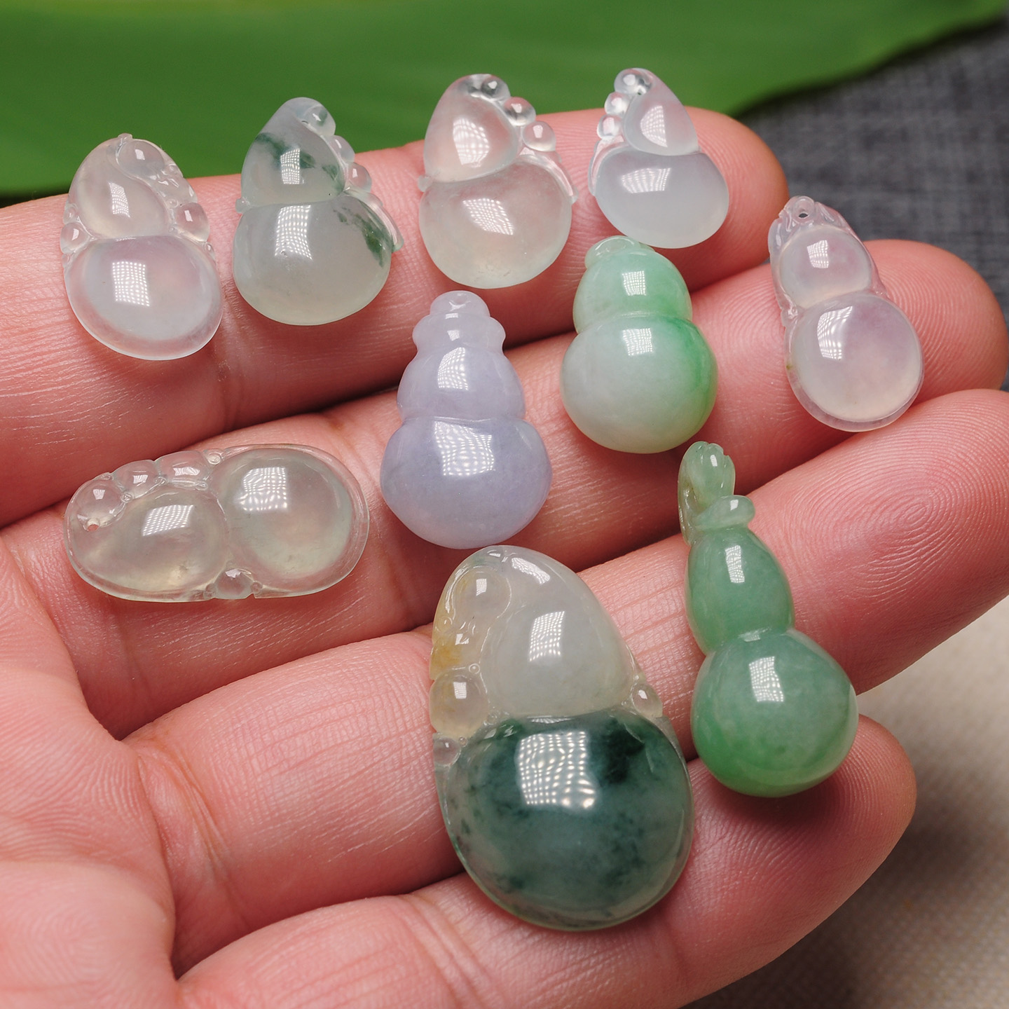 天然翡翠小葫芦吊坠a级缅甸玉石冰种阳绿玉葫芦玉坠挂件项坠滴溜 - 图1