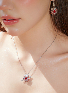 红宝石爱心项链～太适合叠戴啦