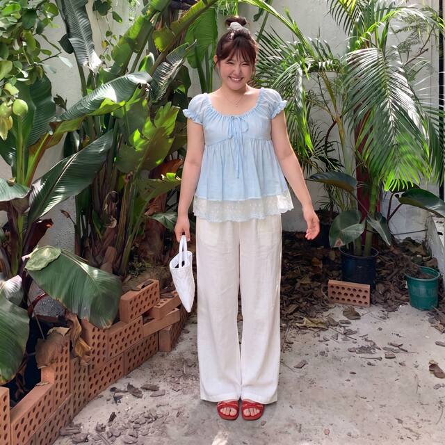 ຂ້າພະເຈົ້າໄດ້ຮັບ T ໄຂມັນເລັກນ້ອຍ mm ບວກກັບ lace hem ຂອງແມ່ຍິງ splicing ຂະຫນາດໃຫຍ່ທີ່ເບິ່ງດີເທິງສຸດເປັນເອກະລັກເສື້ອພຽງເລັກນ້ອຍງາມ summer