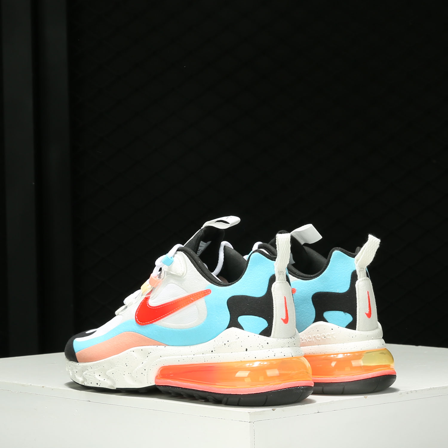 Nike/耐克正品 AIR MAX 270 REACT男子气垫缓震运动跑步鞋DD8498-图1