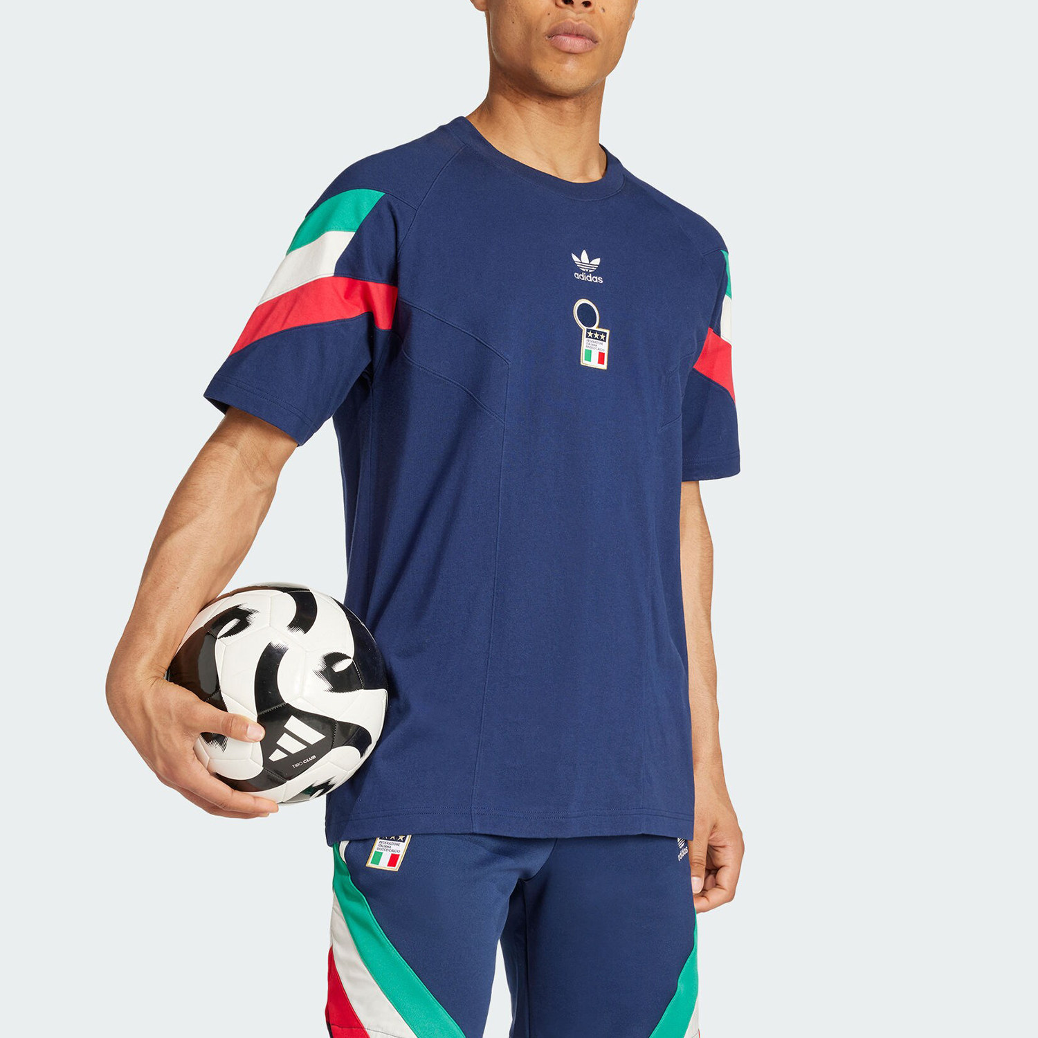 Adidas/阿迪达斯官方正品三叶草意大利队男士足球短袖T恤IY4631,淘宝优惠券,粉丝福利购,淘宝优惠卷