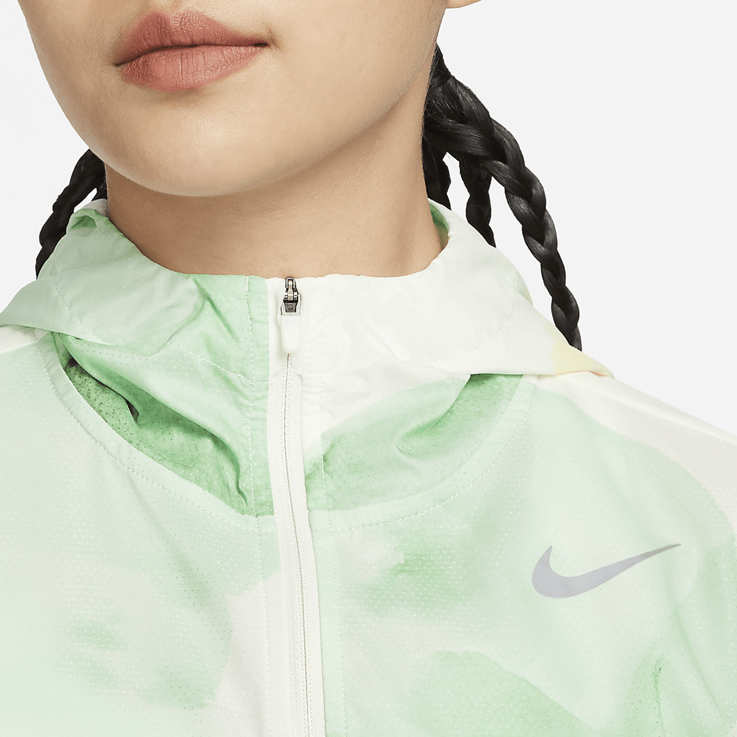 Nike/耐克正品新款女士拒水连帽跑步夹克防晒衣HF6181-133,淘宝优惠券,粉丝福利购,淘宝优惠卷