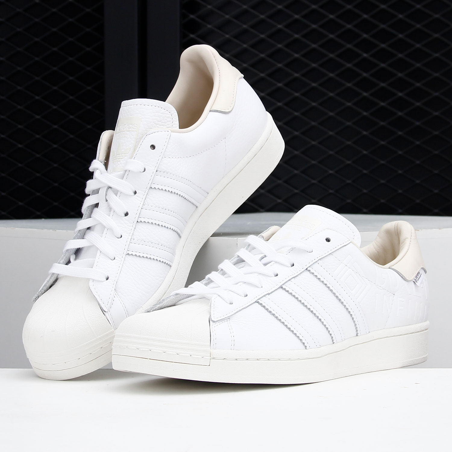 Adidas/阿迪达斯正品三叶草新款男女低帮运动休闲鞋板鞋 FU8932,淘宝优惠券,粉丝福利购,淘宝优惠卷