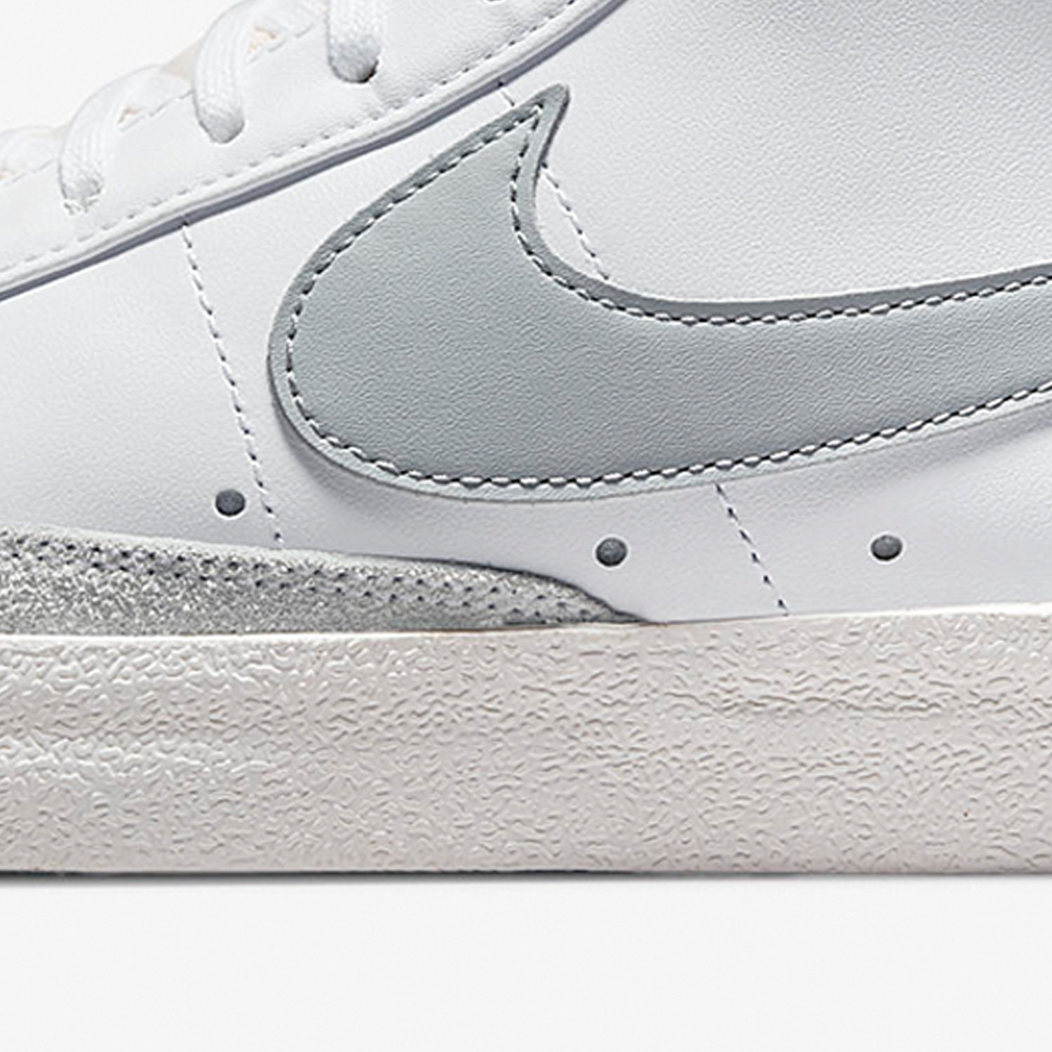 Nike/耐克官方正品Blazer Mid 77 Vintage男女同款板鞋BQ6806-114,淘宝优惠券,粉丝福利购,淘宝优惠卷