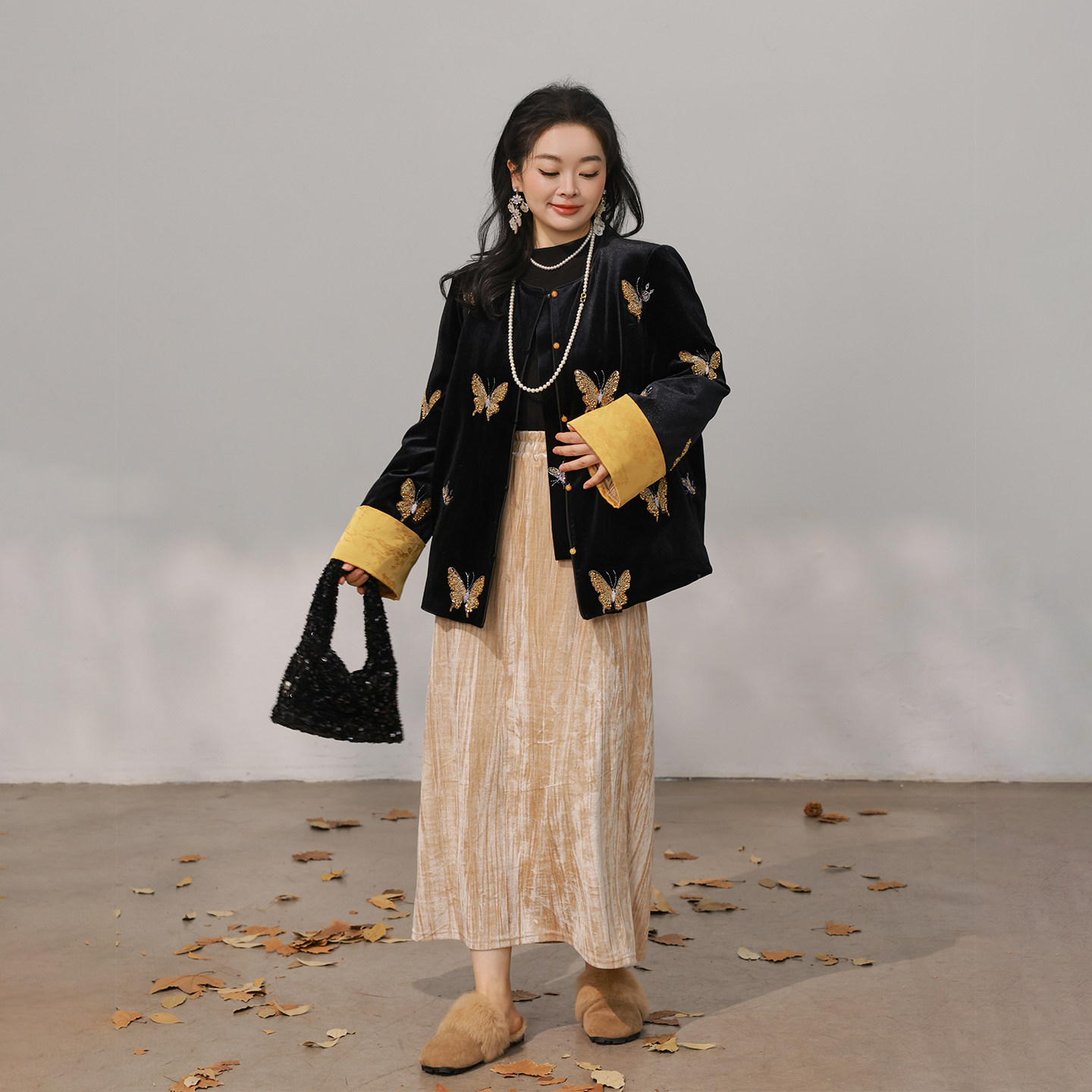 DM100大码百分百女装微胖mm冬季精致撞色拼接国风丝绒绣花羽绒服,淘宝优惠券,粉丝福利购,淘宝优惠卷