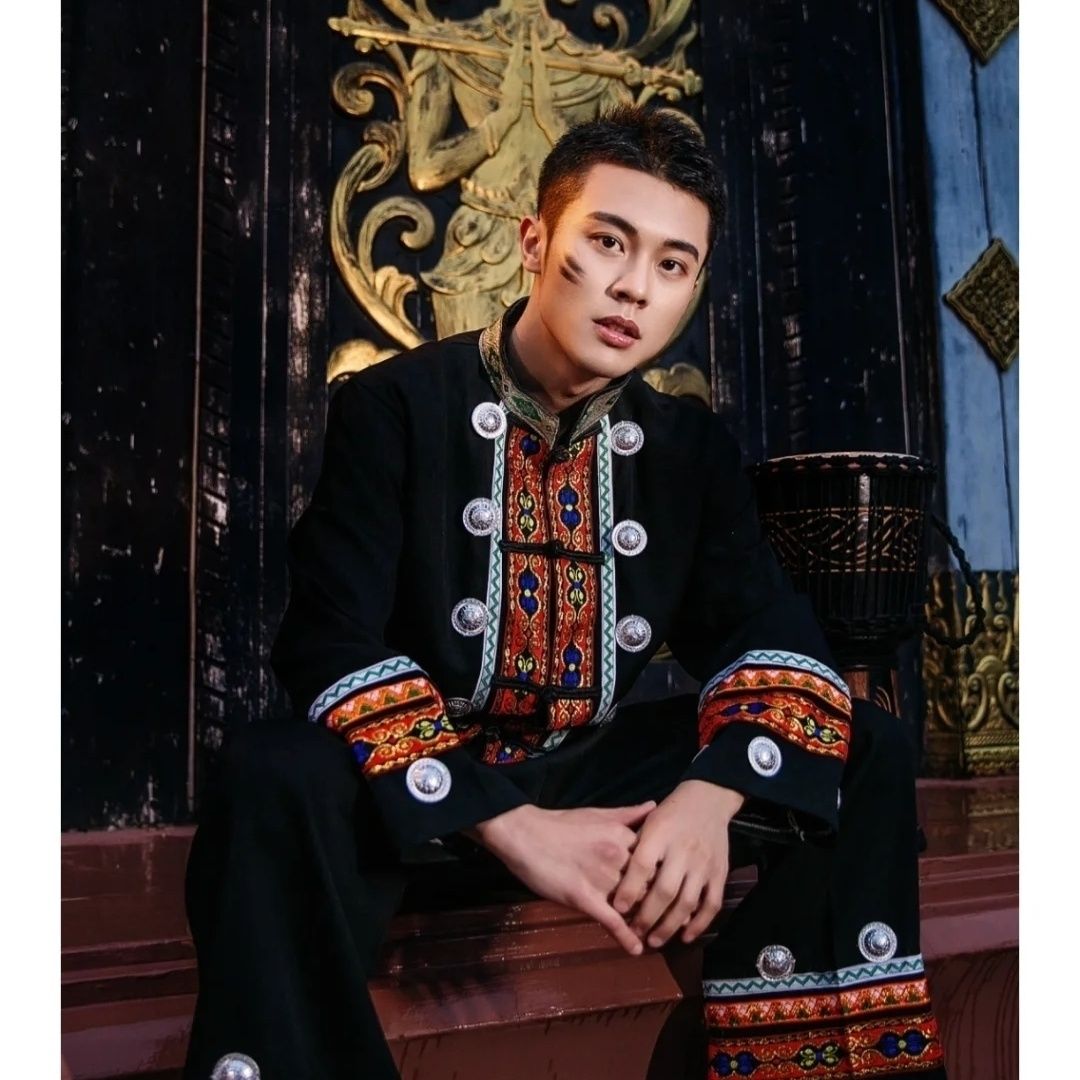 少数民族侗族土家族湘西苗族服装男一整套壮族服男舞台演出服饰