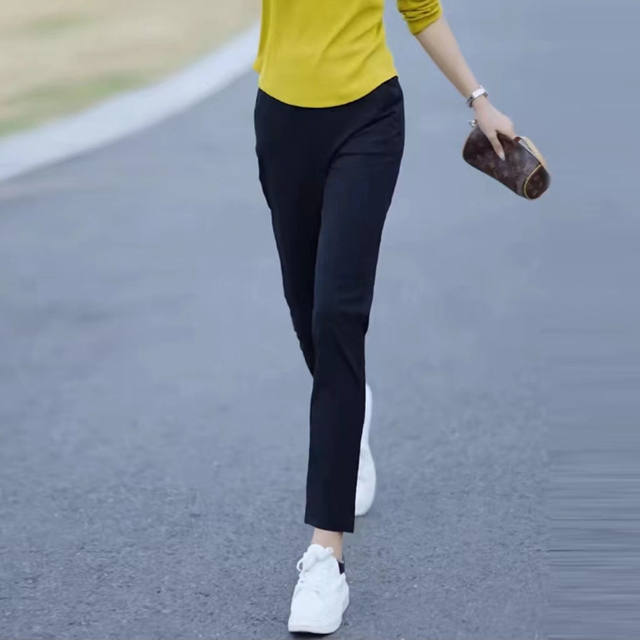 ກາງເກງແມ່ຍິງ 2026 Summer New Elastic Elastic Waist Thin Small Foot Pants Eight-Point Sports Nine-Point Casual Pants