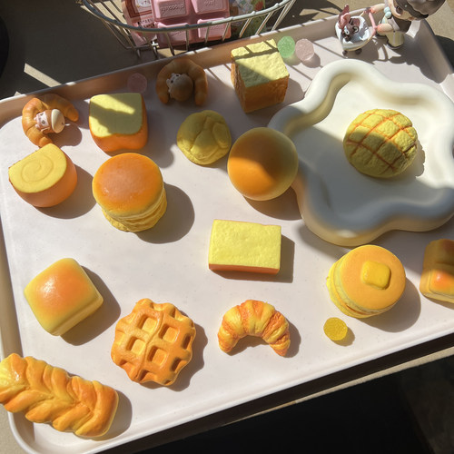 慢回弹玩具捏捏乐面包吐司巧克力派菠萝包小慢仿真食物squishy - 图3