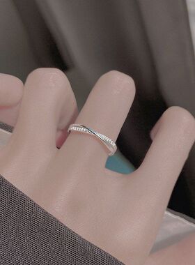 交叉可高级调节小众简约设计感女镶钻戒指开口锆石线条排钻风冷淡