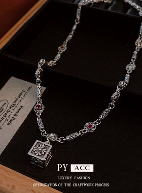 新款复古镶钻方块花朵项链中古小众百搭毛衣链高级感复古气质饰品