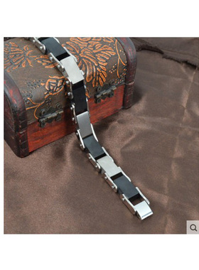 男士欧美风黑白刻字手环