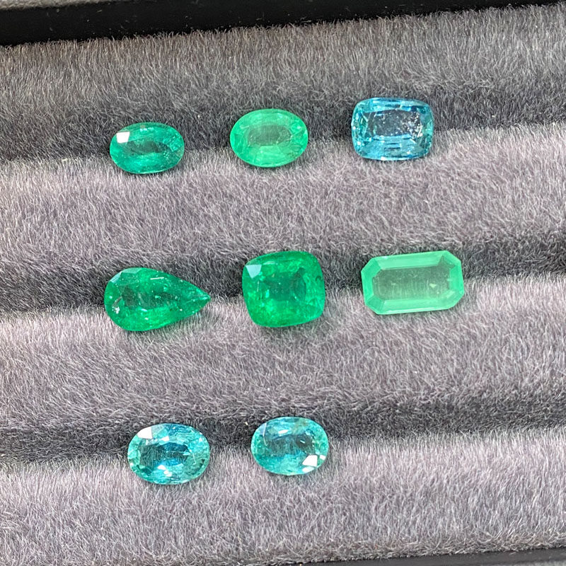 Natural emerald loose stone vivid green gemstone