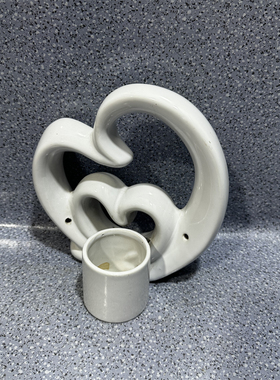 外贸风情 净版白色 立体心型 连体造型的 家用陶瓷花瓶摆件