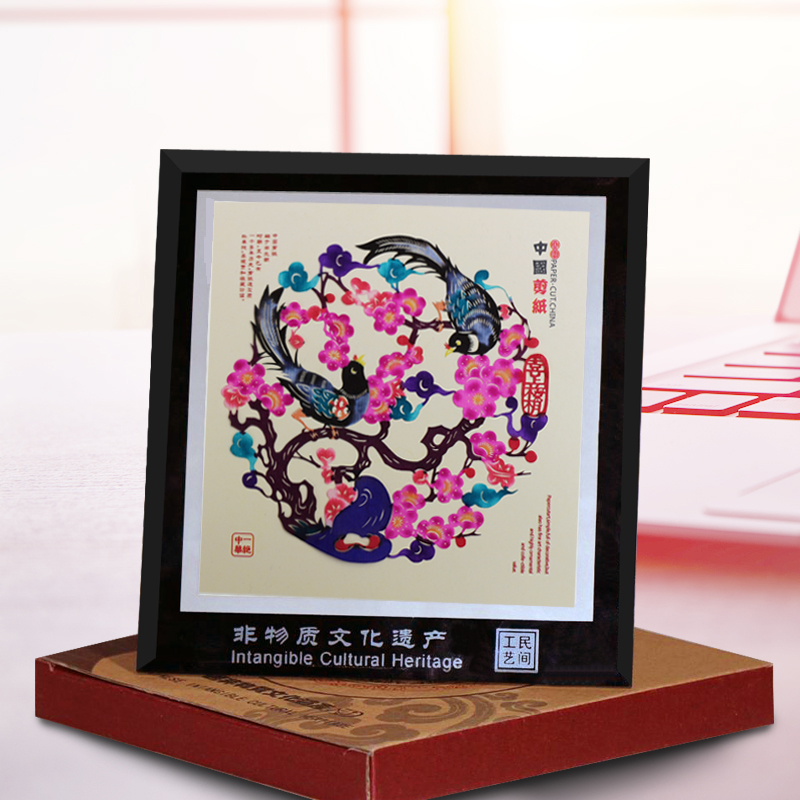 中国风特色礼品蔚县手工窗花镜框剪纸画装饰画摆件福字作品送老外