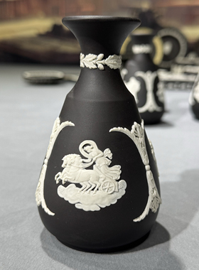 中古Wedgwood花瓶韦奇伍德玉石浮雕