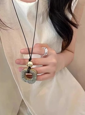 骆驼骨吊坠项链女2025新款高级感