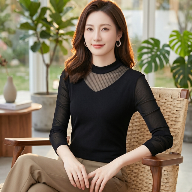 ຄົນອັບເດດ: swing collar ເສື້ອຍືດແຂນຍາວສີດໍາຕາຫນ່າງ bottoming ເສື້ອສໍາລັບແມ່ຍິງ 2026 ພາກຮຽນ spring ແລະ summer ຜິວຫນັງບາງ gauze ເທິງ lace