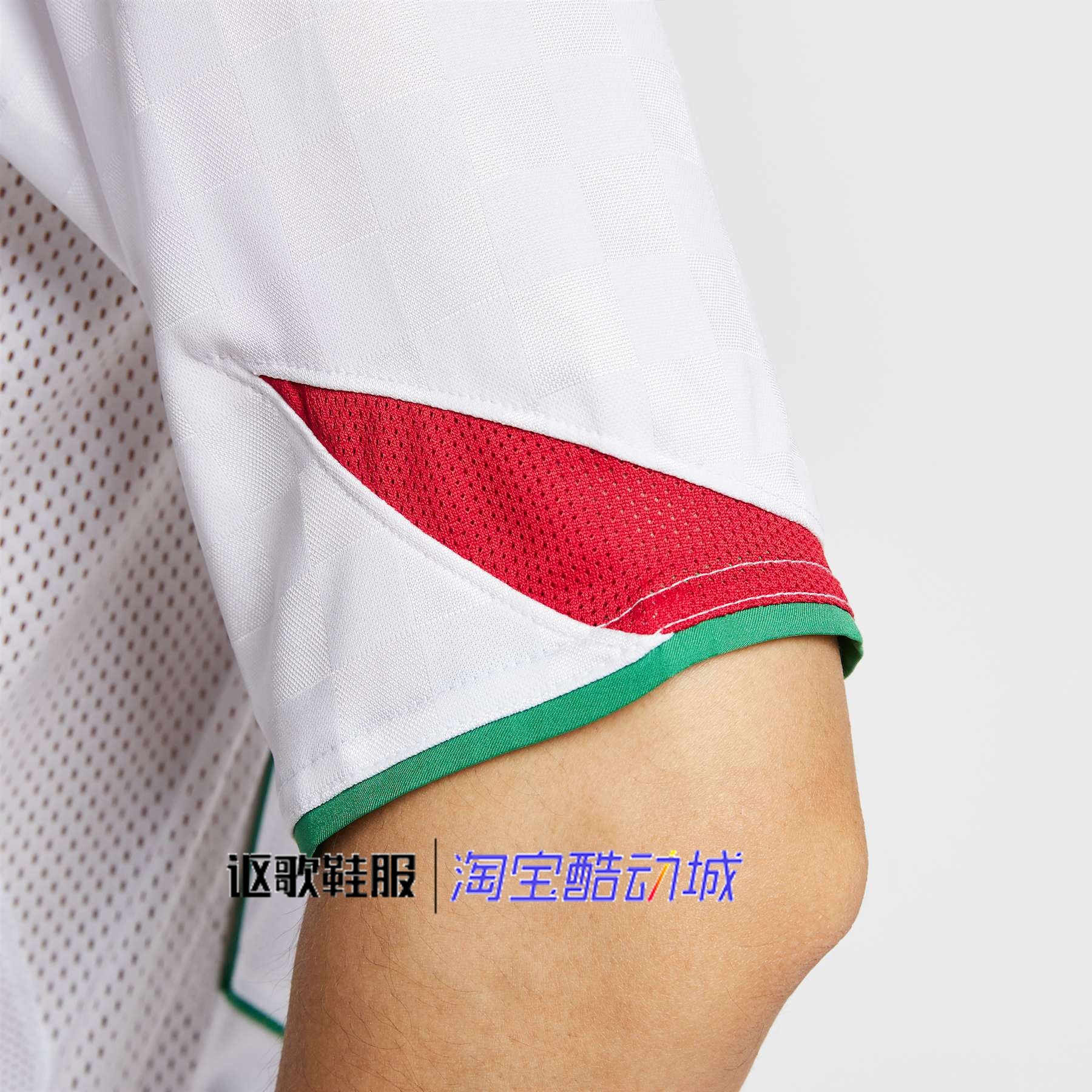 耐克男子新款宽松休闲速干透气印花足球运动短袖T恤IB4211-100,淘宝优惠券,粉丝福利购,淘宝优惠卷