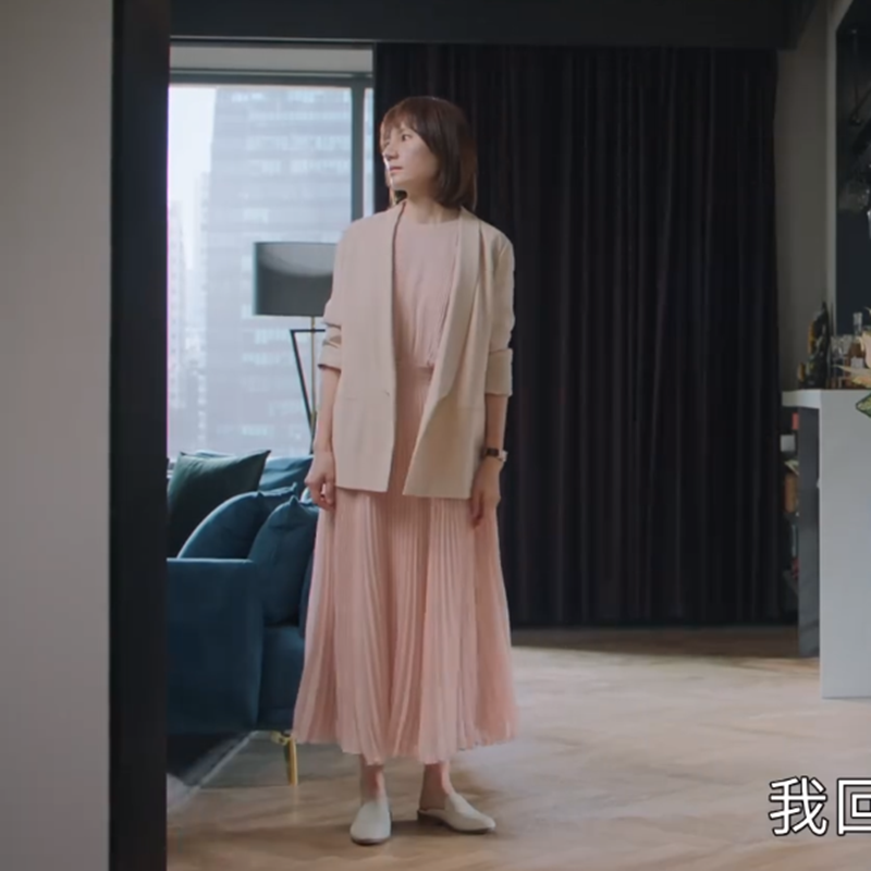 袁泉同款无袖粉色连衣裙女夏季2025新款法式高级感百褶背心裙长裙-图1