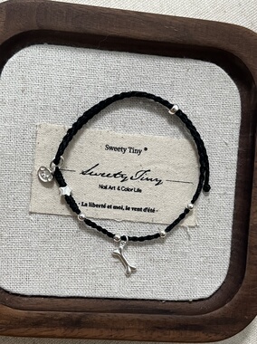 S925纯银小狗骨头手绳可调节手编绳闺蜜礼物学生礼物清冷感