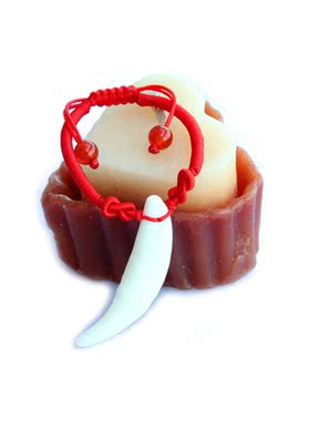 手工精编加大天然黑狗牙藏獒狼狗牙红绳手链或宝宝脚链