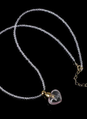 天然粉水晶雕刻爱心可装朱砂胎毛精油瓶香水瓶空瓶吊坠手链款式