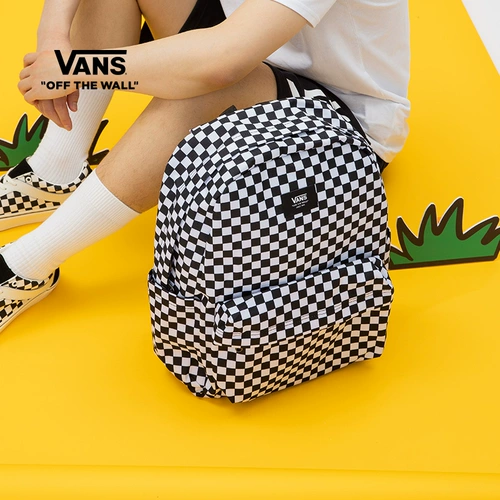 Белый спортивный рюкзак