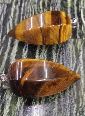 天然水晶石水滴形六面尖锥项链