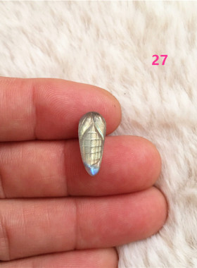 马达加斯加天然原矿手把玩斑彩石