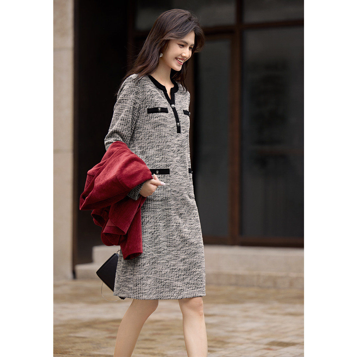 XWI欣未优雅撞色拼接小香风连衣裙女2025年春季大方得体显瘦长裙